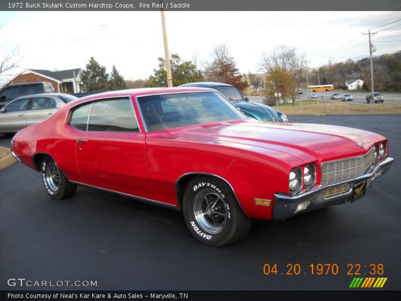 Front 3/4 View of 1972 Skylark Custom Hardtop Coupe