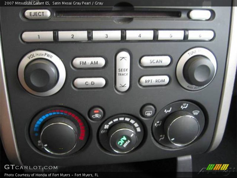 Satin Mesai Gray Pearl / Gray 2007 Mitsubishi Galant ES
