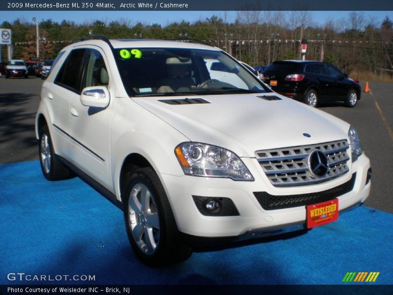 Arctic White / Cashmere 2009 Mercedes-Benz ML 350 4Matic