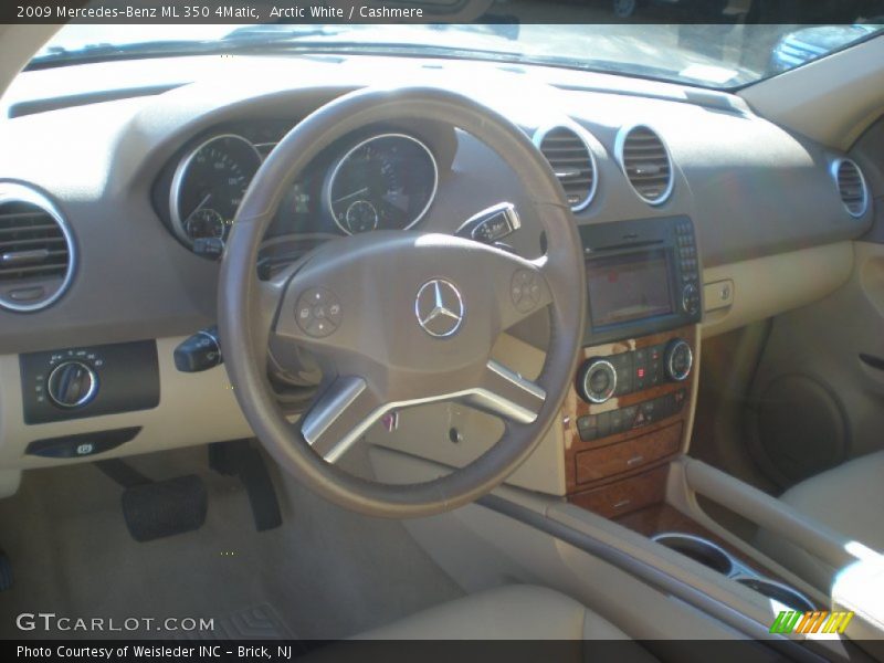 Arctic White / Cashmere 2009 Mercedes-Benz ML 350 4Matic