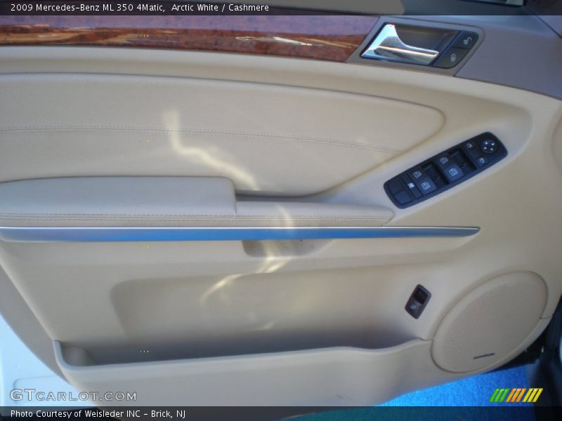 Arctic White / Cashmere 2009 Mercedes-Benz ML 350 4Matic