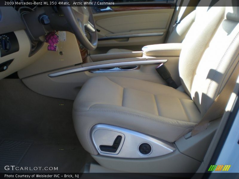 Arctic White / Cashmere 2009 Mercedes-Benz ML 350 4Matic