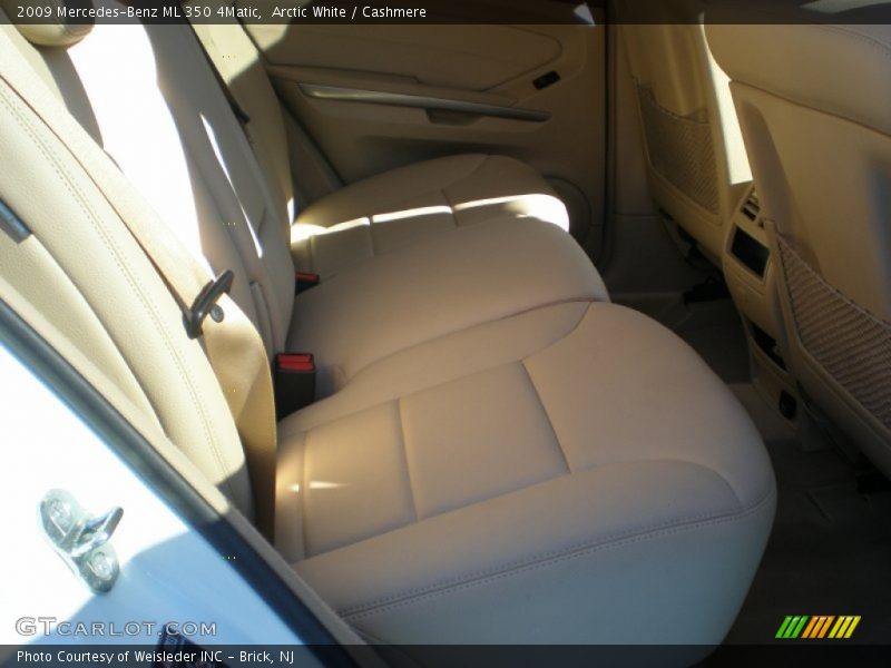 Arctic White / Cashmere 2009 Mercedes-Benz ML 350 4Matic