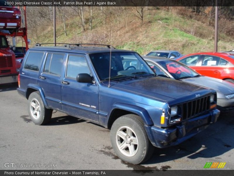 Patriot Blue Pearl / Agate Black 2000 Jeep Cherokee Classic 4x4