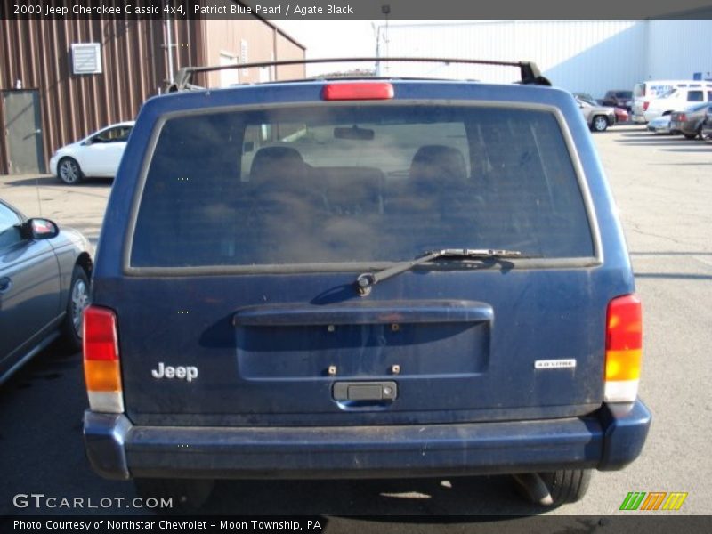 Patriot Blue Pearl / Agate Black 2000 Jeep Cherokee Classic 4x4