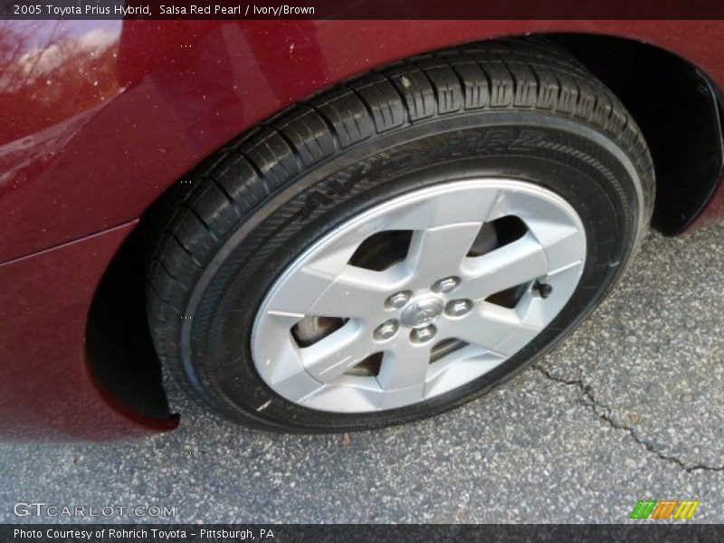 Salsa Red Pearl / Ivory/Brown 2005 Toyota Prius Hybrid