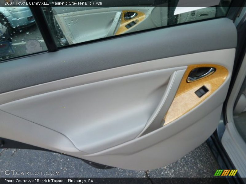 Magnetic Gray Metallic / Ash 2007 Toyota Camry XLE