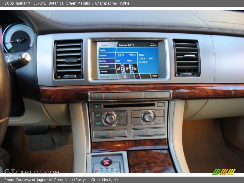Botanical Green Metallic / Champagne/Truffle 2009 Jaguar XF Luxury
