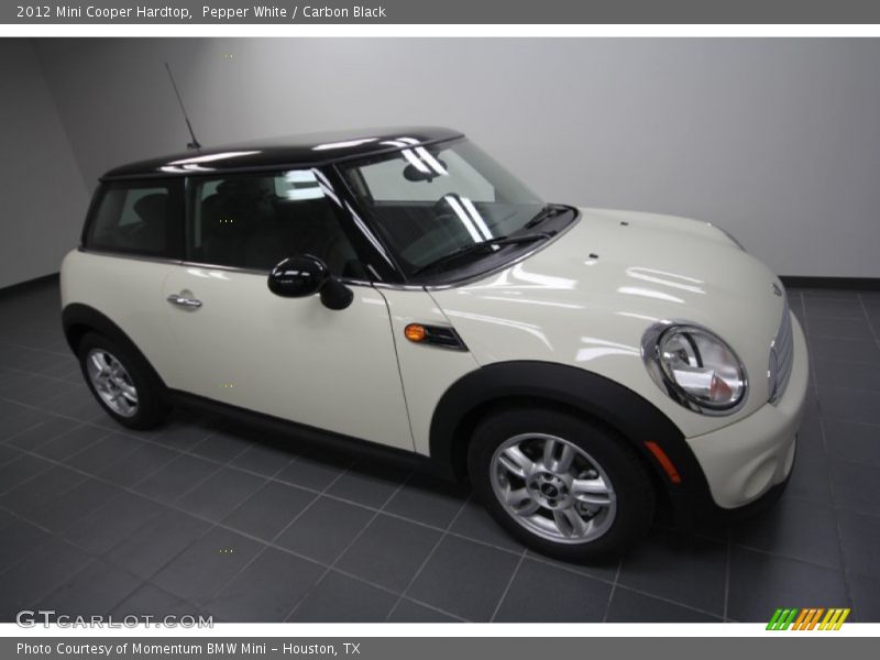 Pepper White / Carbon Black 2012 Mini Cooper Hardtop