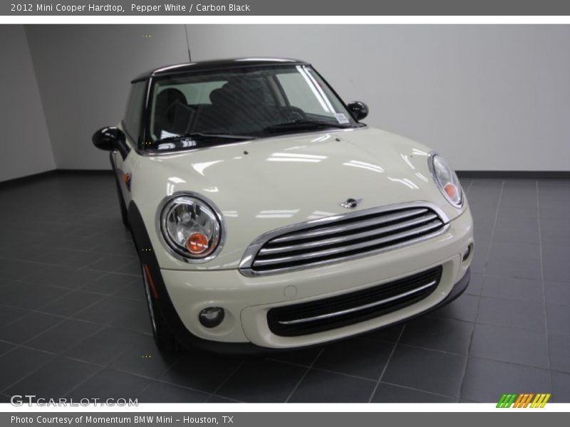 Pepper White / Carbon Black 2012 Mini Cooper Hardtop