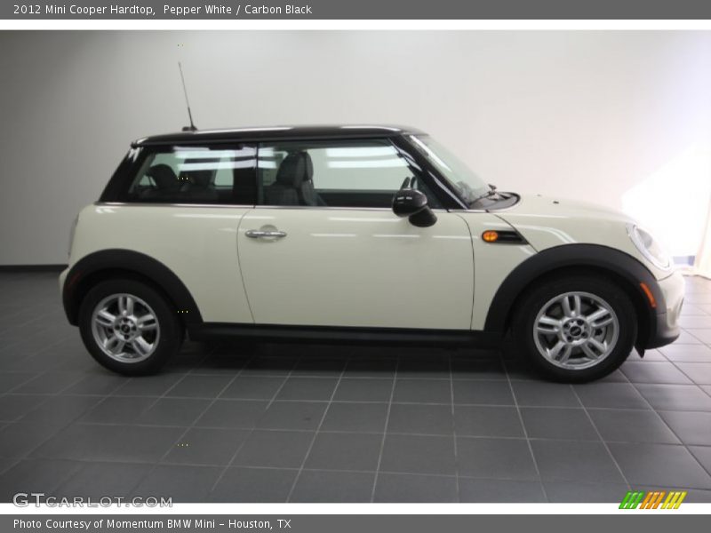 Pepper White / Carbon Black 2012 Mini Cooper Hardtop
