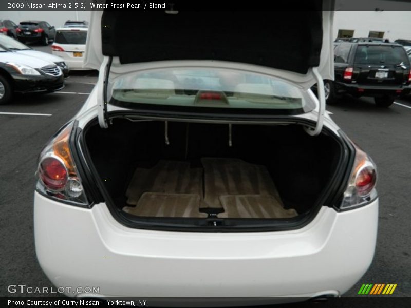 Winter Frost Pearl / Blond 2009 Nissan Altima 2.5 S