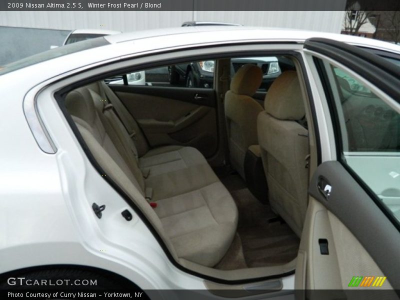 Winter Frost Pearl / Blond 2009 Nissan Altima 2.5 S