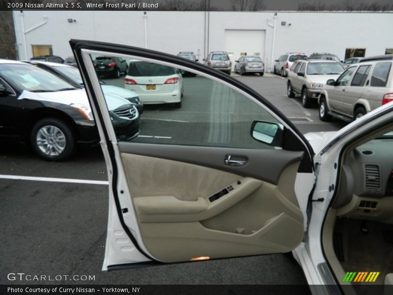Winter Frost Pearl / Blond 2009 Nissan Altima 2.5 S