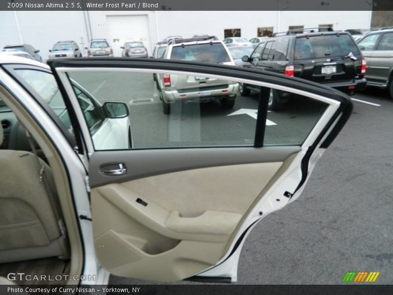 Winter Frost Pearl / Blond 2009 Nissan Altima 2.5 S