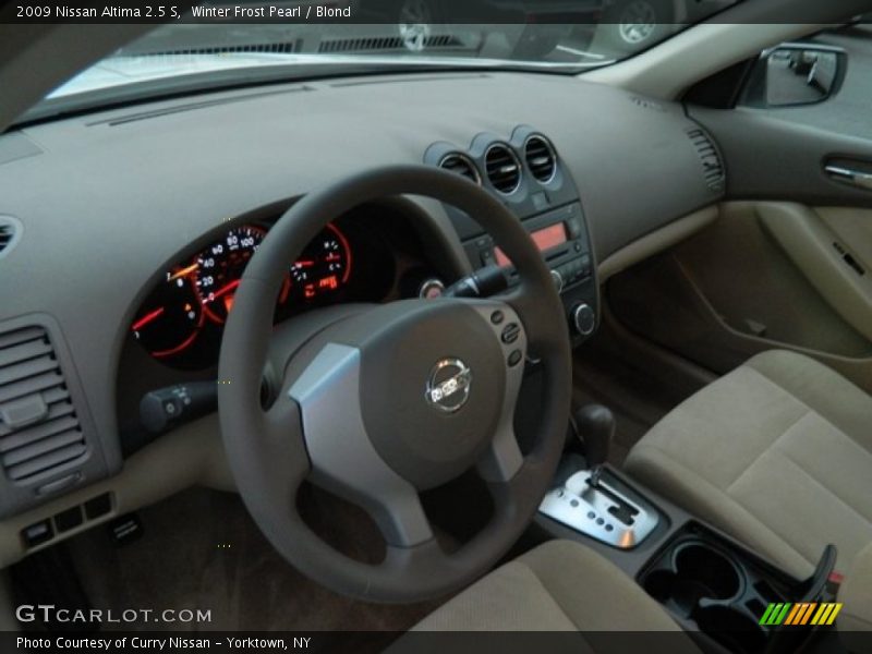 Winter Frost Pearl / Blond 2009 Nissan Altima 2.5 S