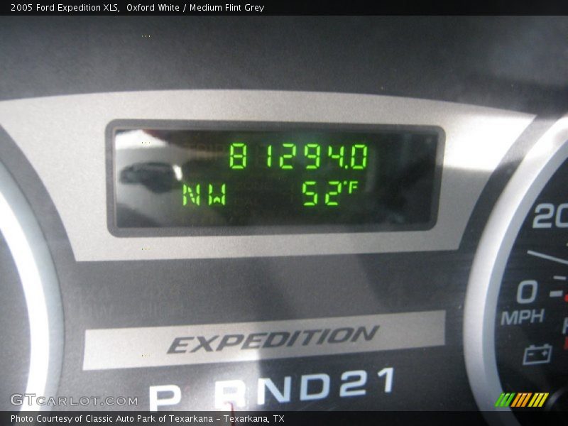 Oxford White / Medium Flint Grey 2005 Ford Expedition XLS