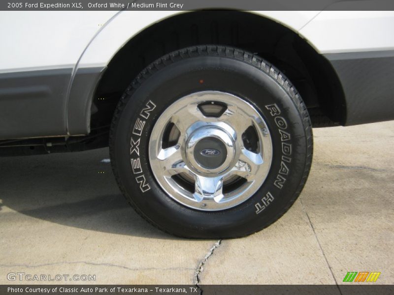 Oxford White / Medium Flint Grey 2005 Ford Expedition XLS