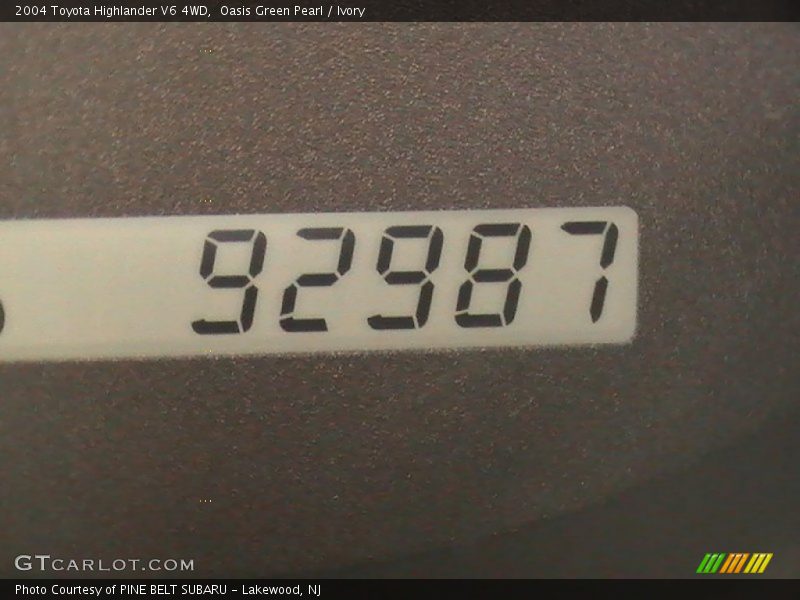 Oasis Green Pearl / Ivory 2004 Toyota Highlander V6 4WD