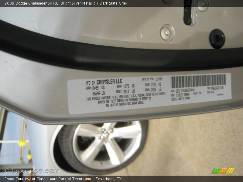 Bright Silver Metallic / Dark Slate Gray 2009 Dodge Challenger SRT8