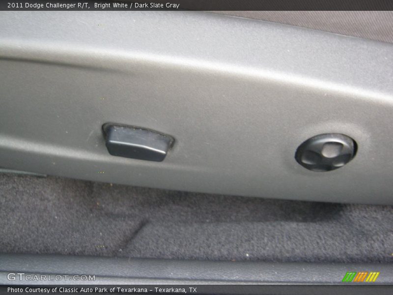 Bright White / Dark Slate Gray 2011 Dodge Challenger R/T