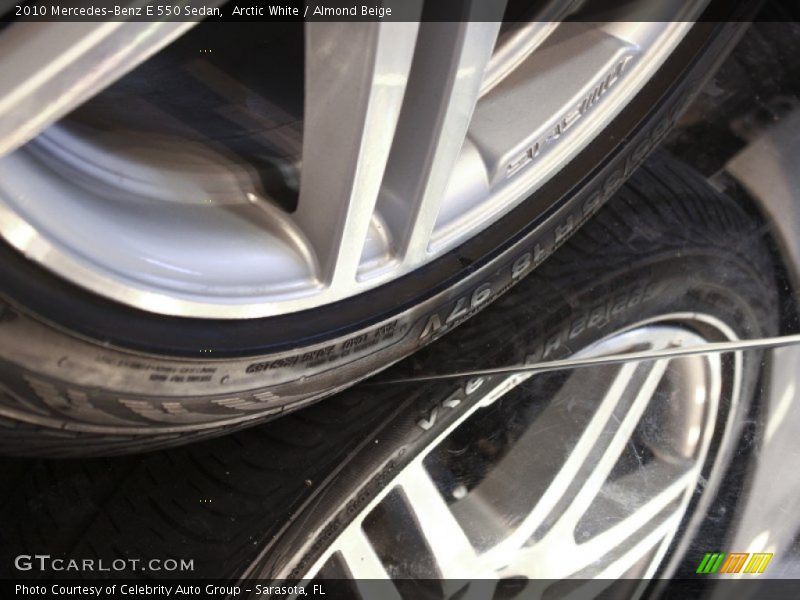 Arctic White / Almond Beige 2010 Mercedes-Benz E 550 Sedan