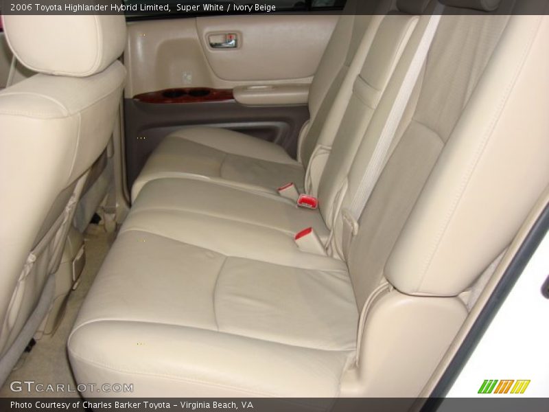 Super White / Ivory Beige 2006 Toyota Highlander Hybrid Limited