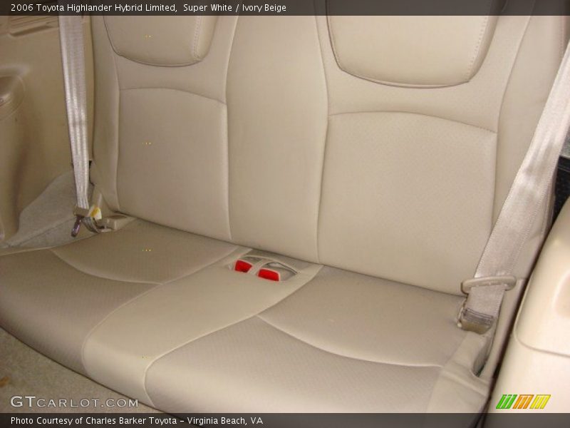 Super White / Ivory Beige 2006 Toyota Highlander Hybrid Limited