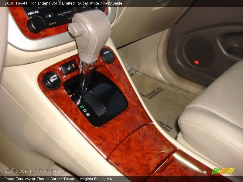 Super White / Ivory Beige 2006 Toyota Highlander Hybrid Limited