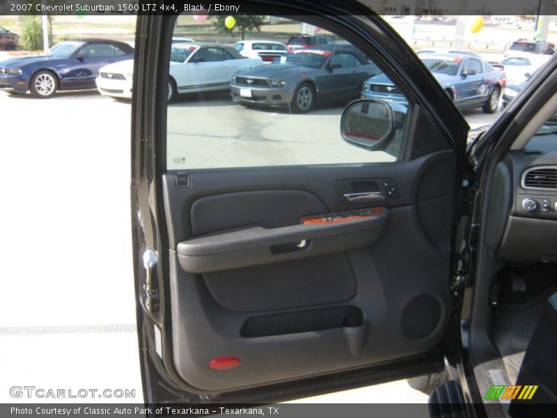 Black / Ebony 2007 Chevrolet Suburban 1500 LTZ 4x4
