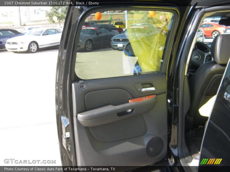 Black / Ebony 2007 Chevrolet Suburban 1500 LTZ 4x4