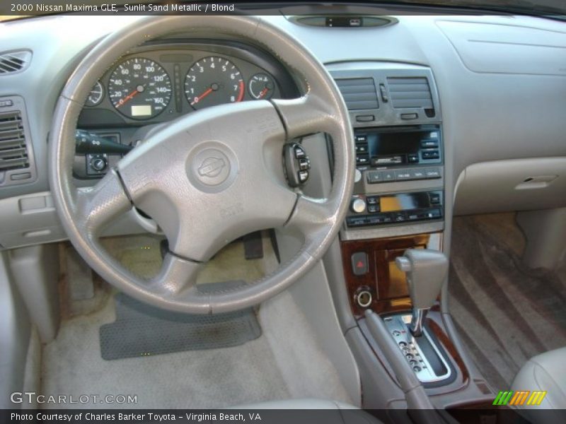 Sunlit Sand Metallic / Blond 2000 Nissan Maxima GLE
