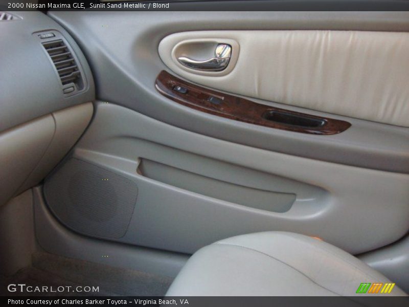 Sunlit Sand Metallic / Blond 2000 Nissan Maxima GLE
