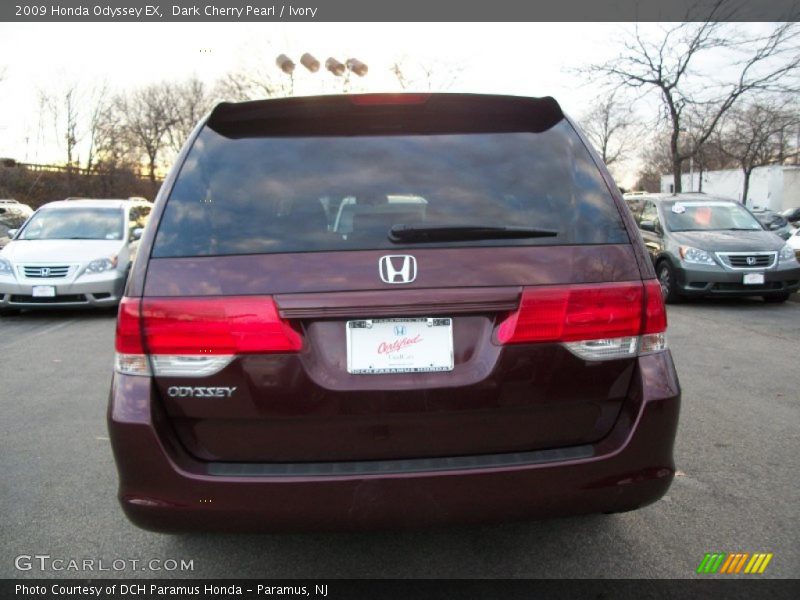 Dark Cherry Pearl / Ivory 2009 Honda Odyssey EX