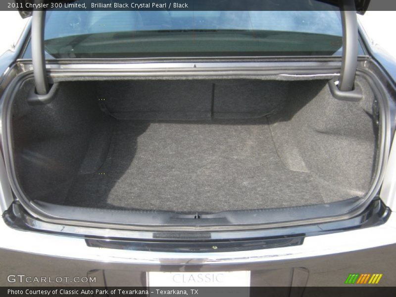 Brilliant Black Crystal Pearl / Black 2011 Chrysler 300 Limited