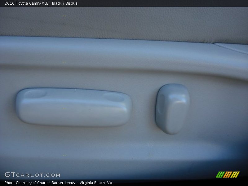 Black / Bisque 2010 Toyota Camry XLE