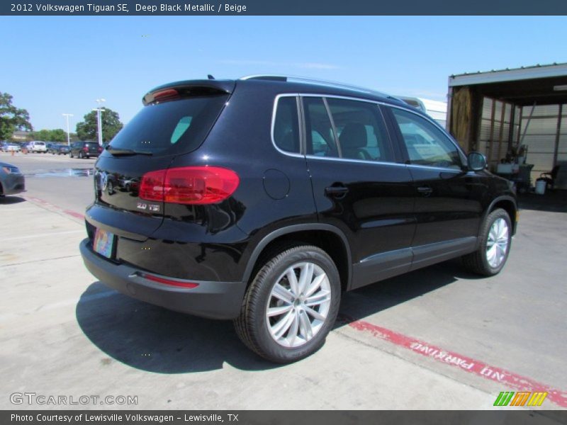 Deep Black Metallic / Beige 2012 Volkswagen Tiguan SE