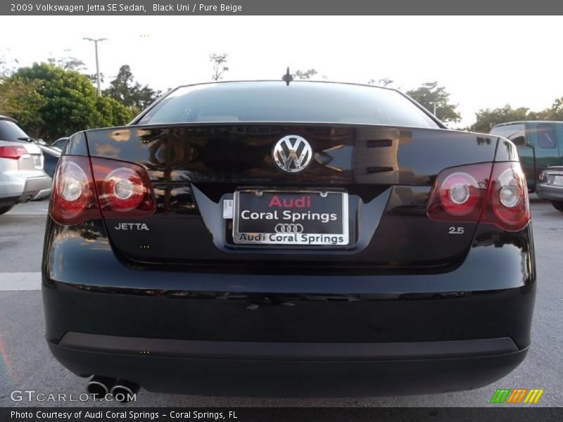 Black Uni / Pure Beige 2009 Volkswagen Jetta SE Sedan