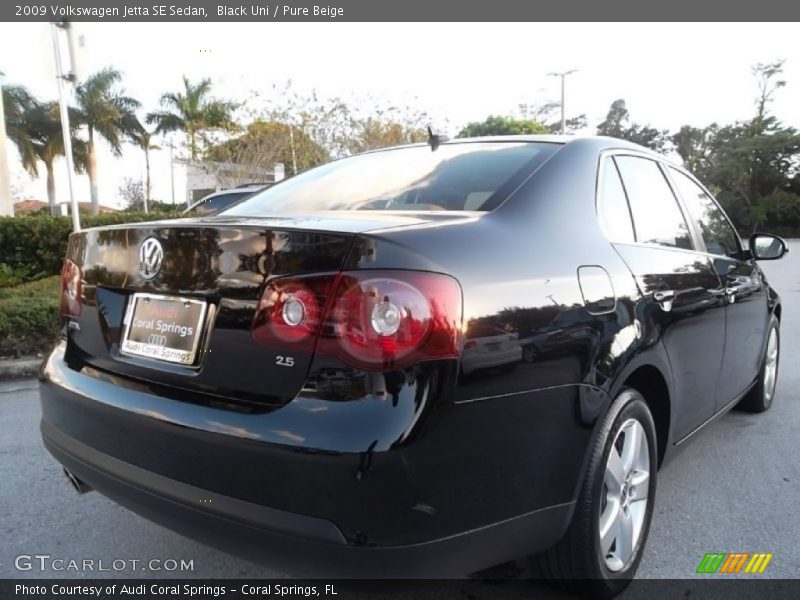 Black Uni / Pure Beige 2009 Volkswagen Jetta SE Sedan