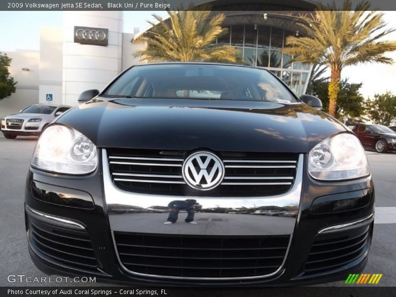 Black Uni / Pure Beige 2009 Volkswagen Jetta SE Sedan