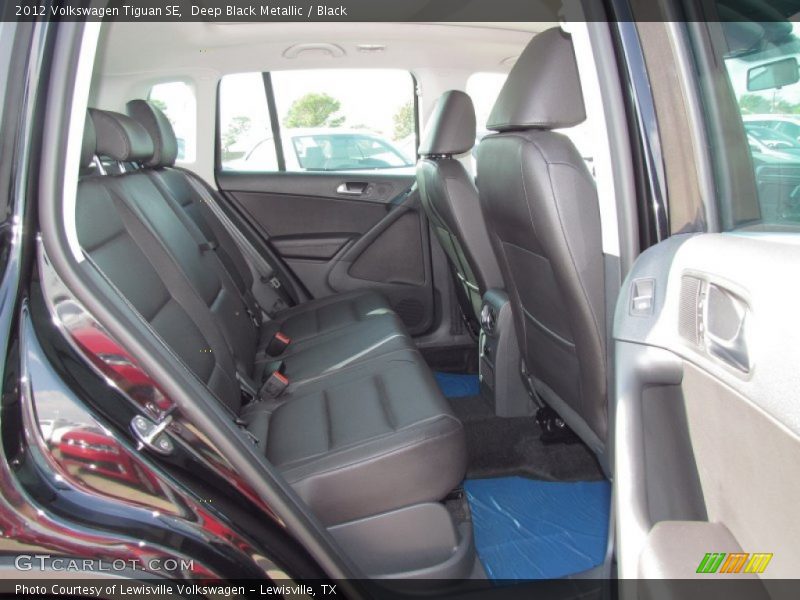 Deep Black Metallic / Black 2012 Volkswagen Tiguan SE