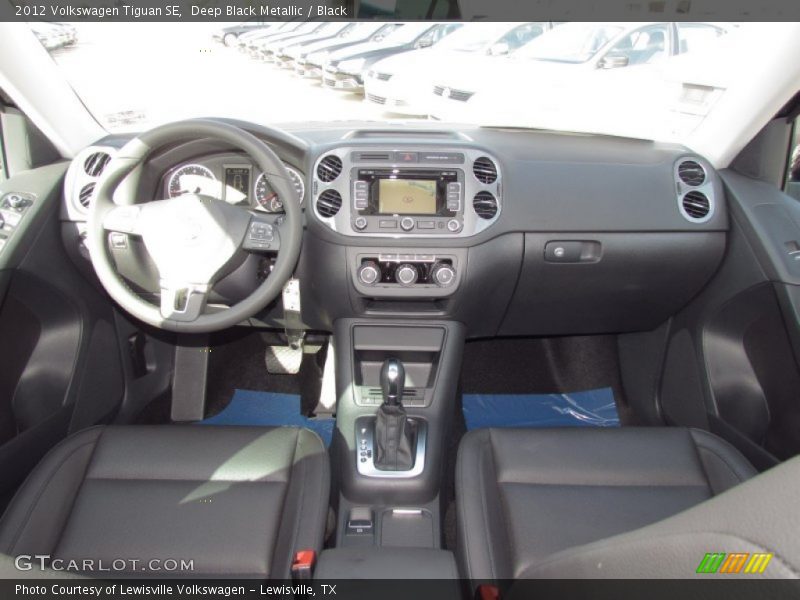 Deep Black Metallic / Black 2012 Volkswagen Tiguan SE