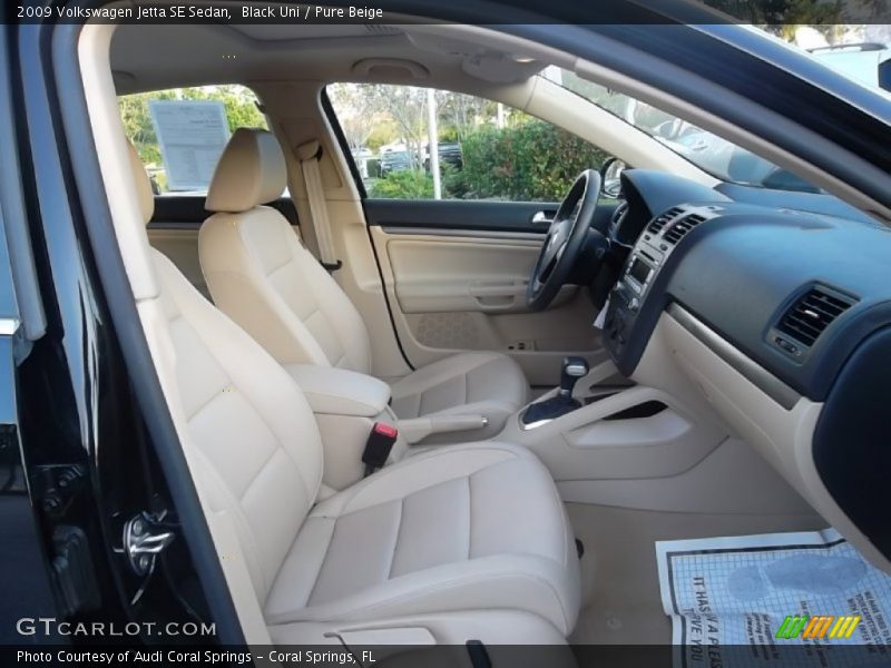Black Uni / Pure Beige 2009 Volkswagen Jetta SE Sedan