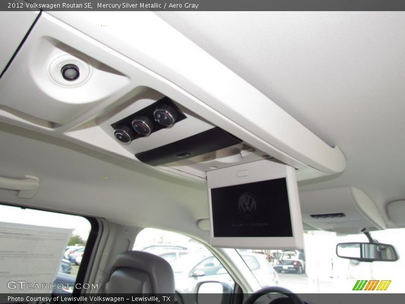 Mercury Silver Metallic / Aero Gray 2012 Volkswagen Routan SE