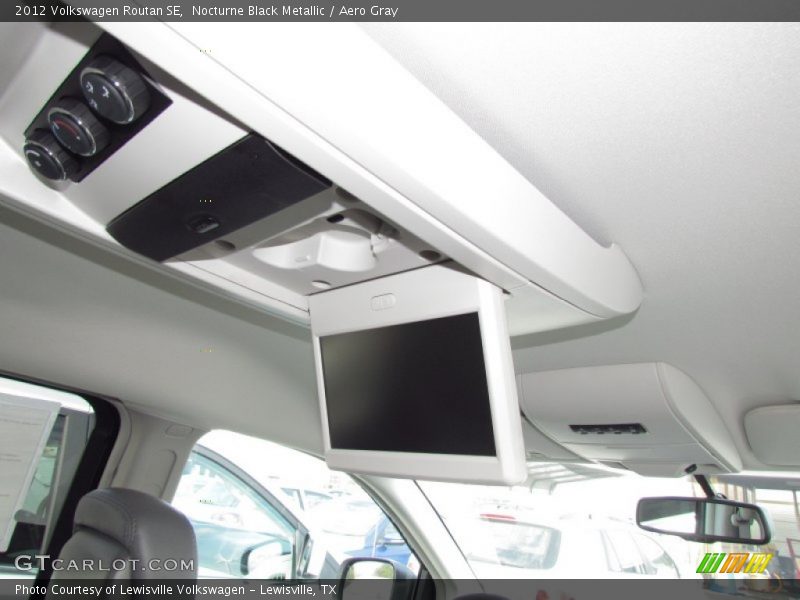 Nocturne Black Metallic / Aero Gray 2012 Volkswagen Routan SE