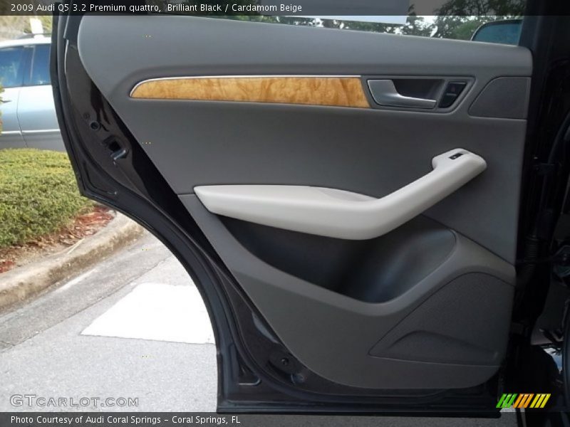 Brilliant Black / Cardamom Beige 2009 Audi Q5 3.2 Premium quattro