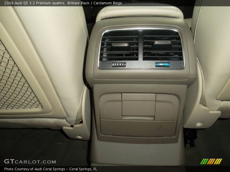 Brilliant Black / Cardamom Beige 2009 Audi Q5 3.2 Premium quattro