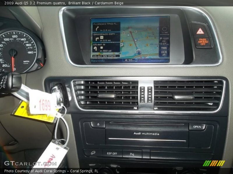 Brilliant Black / Cardamom Beige 2009 Audi Q5 3.2 Premium quattro