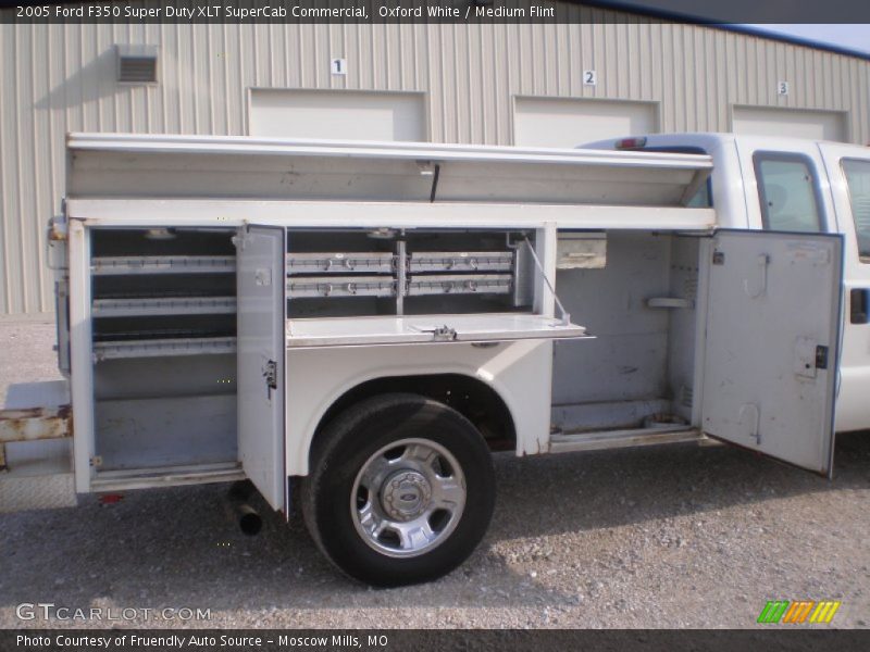 Oxford White / Medium Flint 2005 Ford F350 Super Duty XLT SuperCab Commercial
