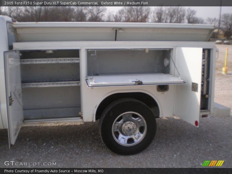 Oxford White / Medium Flint 2005 Ford F350 Super Duty XLT SuperCab Commercial